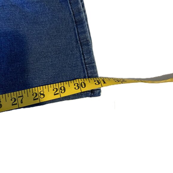 Democracy Jeans Size 16 light wash slight flare leg - Picture 6 of 12